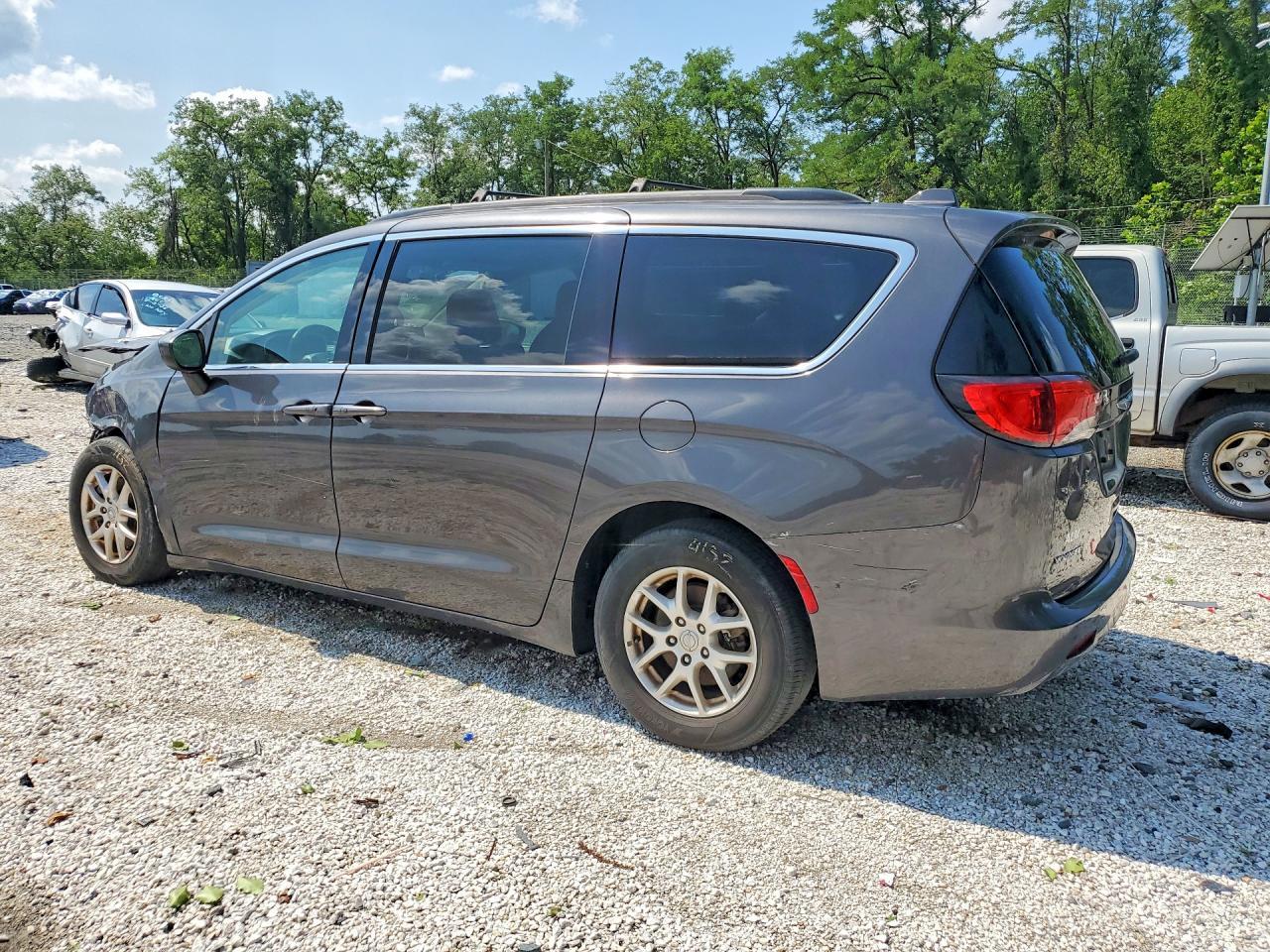 2020 Chrysler Voyager Lxi - Фото 2