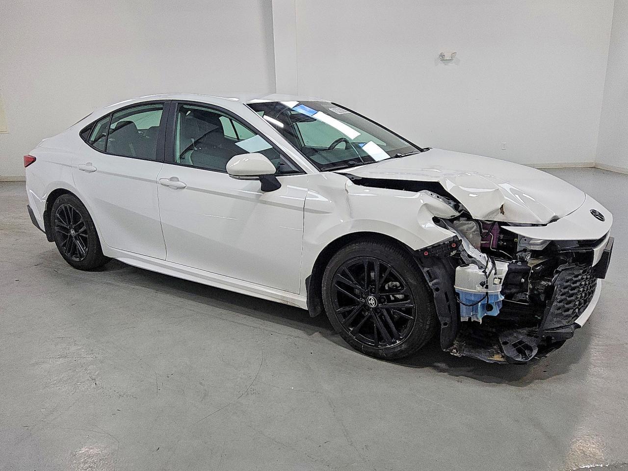 2025 Toyota Camry Se - Фото 4