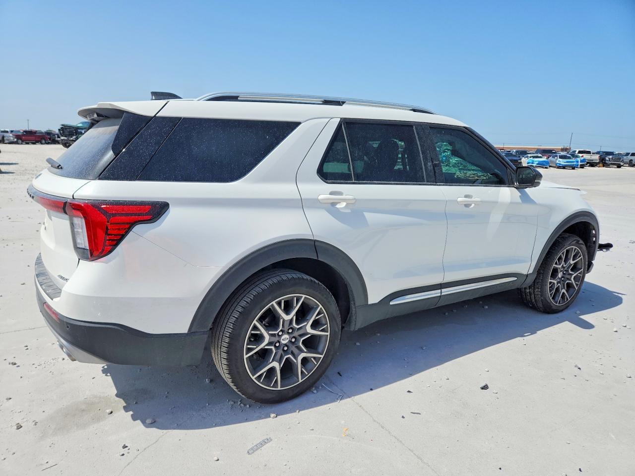 2025 Ford Explorer Platinum - Фото 3