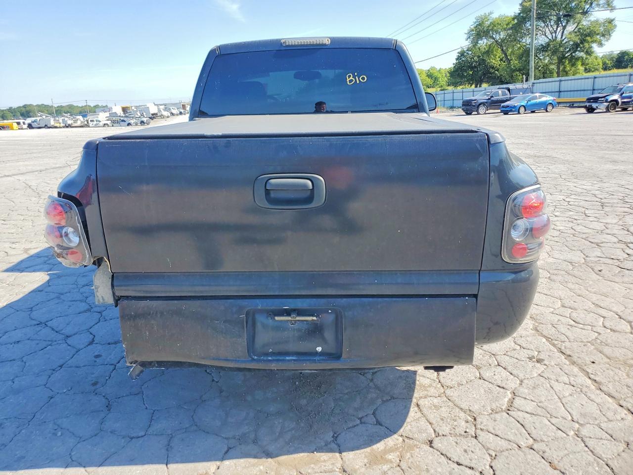 2003 Chevrolet Silverado C1500 - Image 6