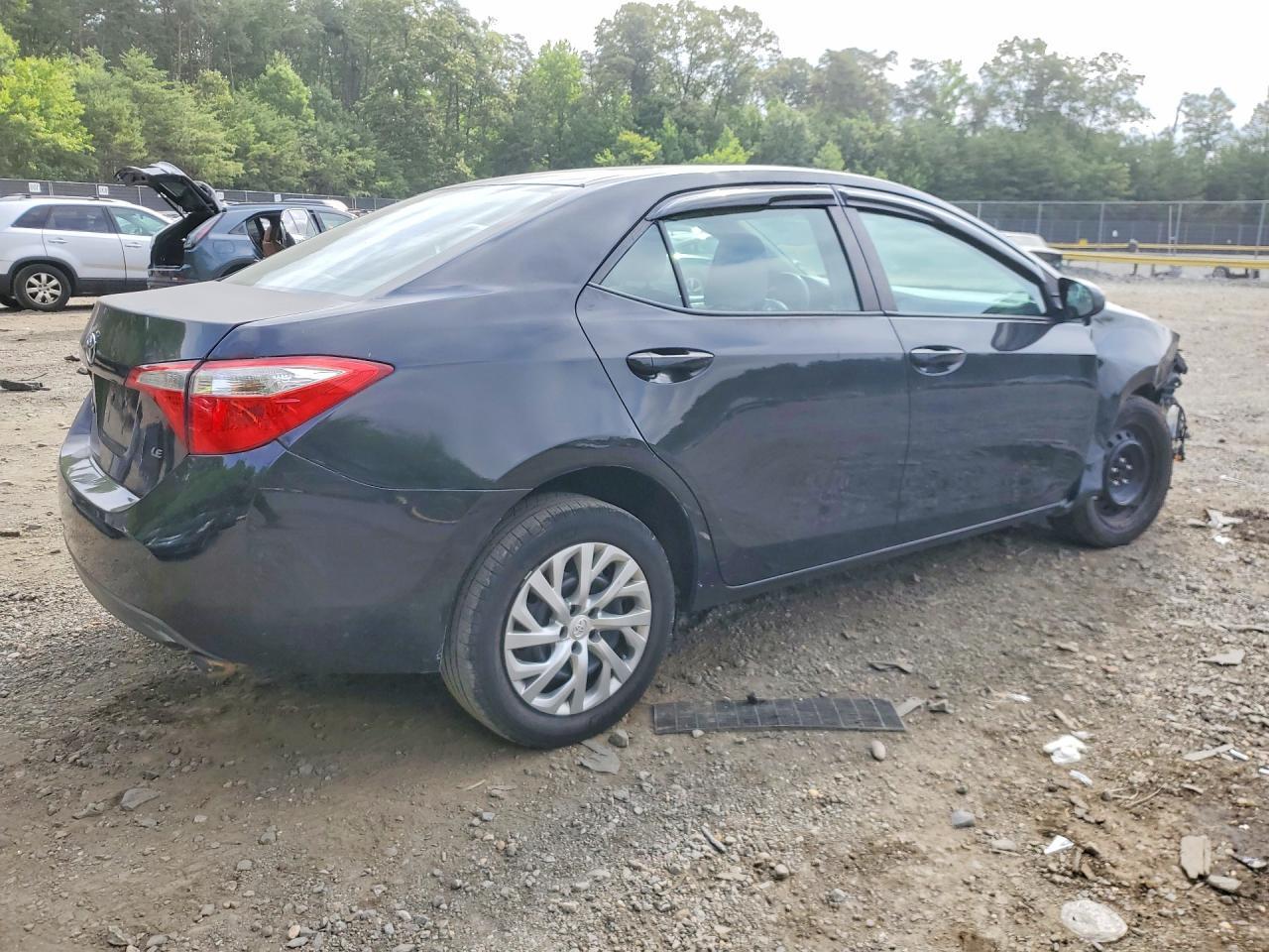 2016 Toyota Corolla Le - Фото 3