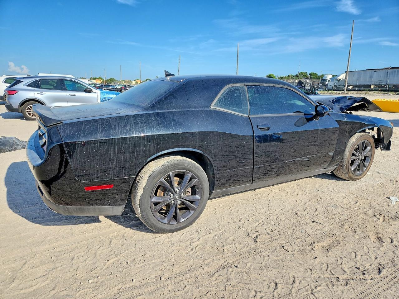 2020 Dodge Challenger Sxt - Фото 3