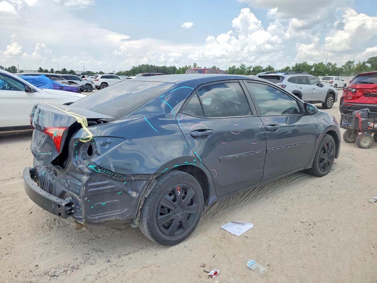 2018 Toyota Corolla Le - Фото 3