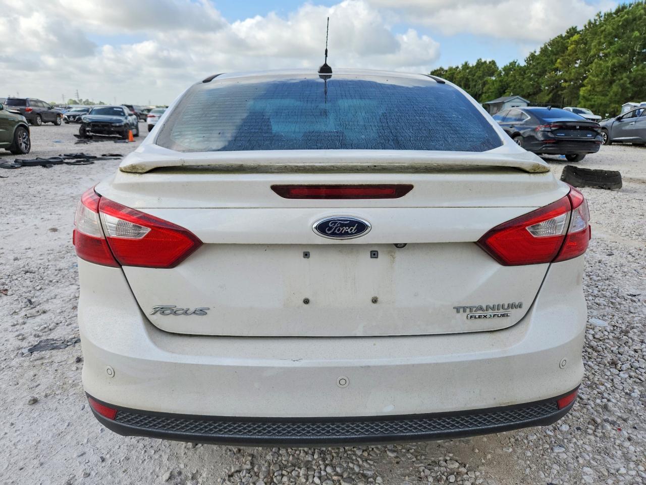 2014 Ford Focus Titanium - Image 6