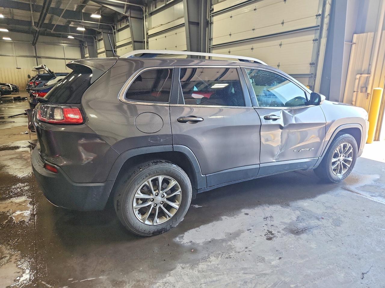 2020 Jeep Cherokee Latitude Plus - Фото 3