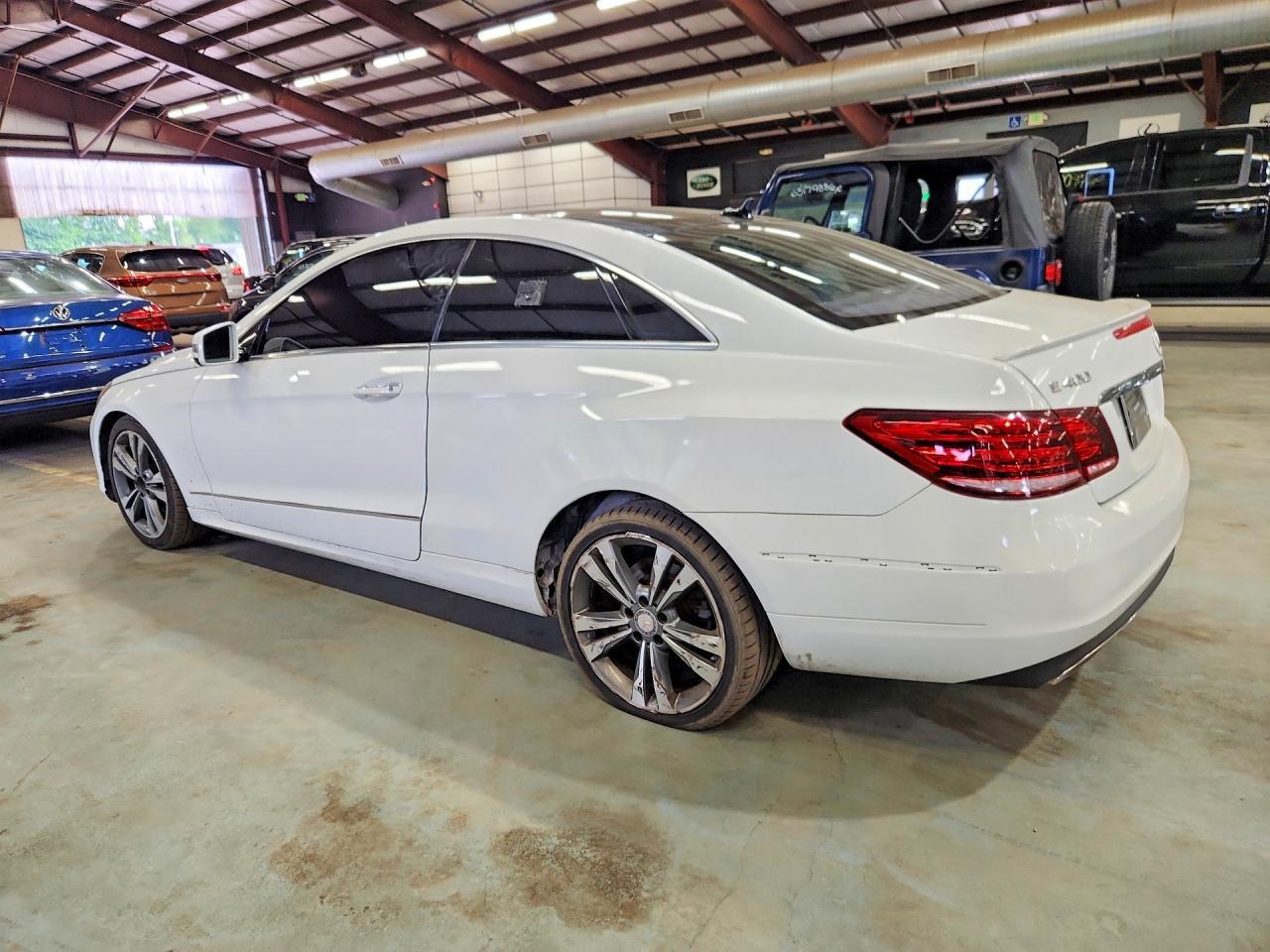 2016 Mercedes-Benz E 400 4Matic - Image 2