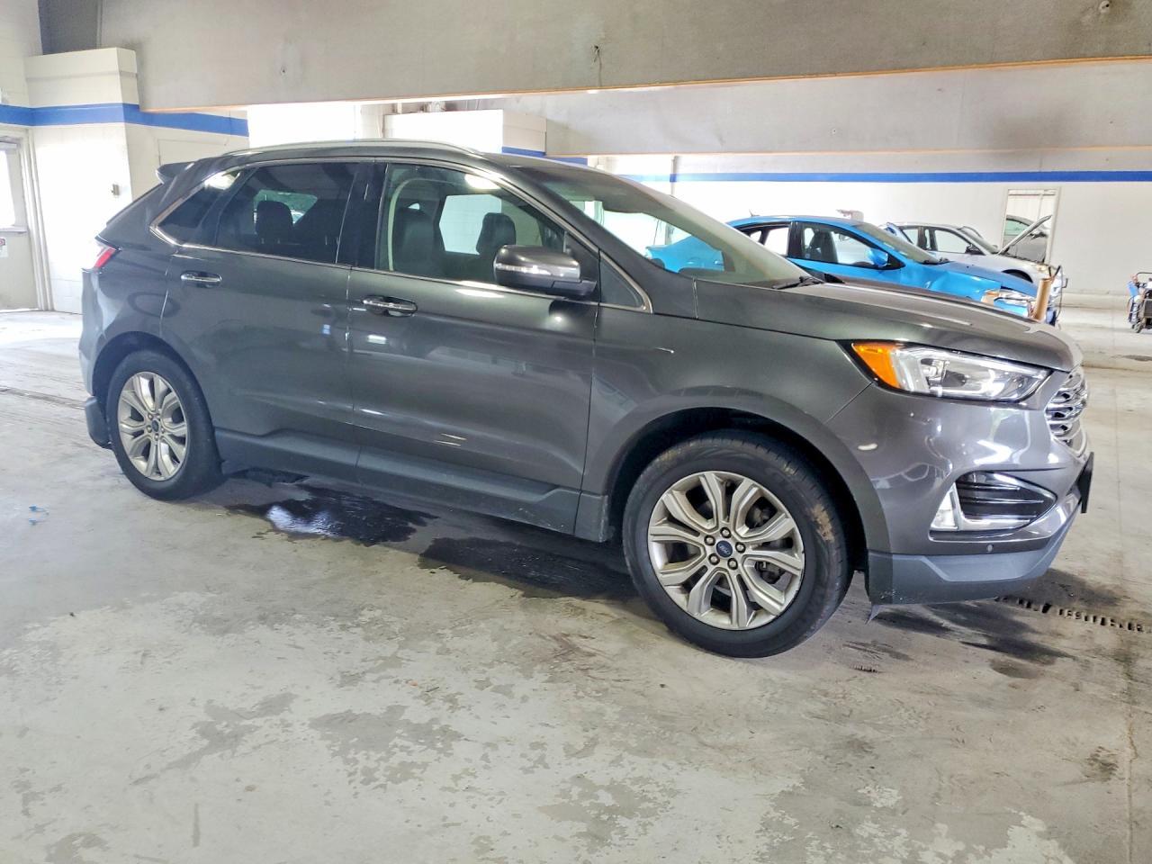 2020 Ford Edge Titanium - Фото 4