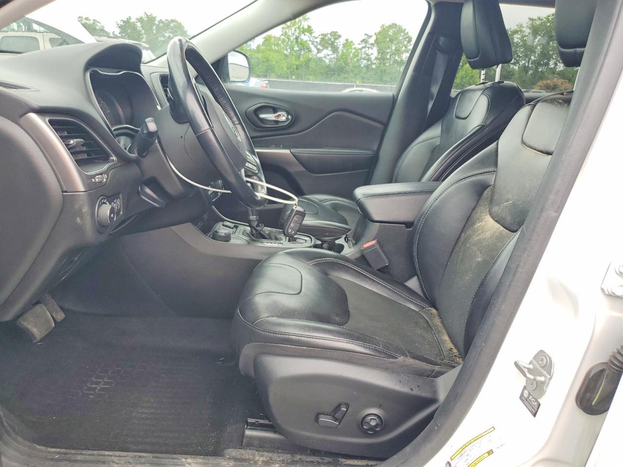 2021 Jeep Cherokee Latitude Plus - Image 7