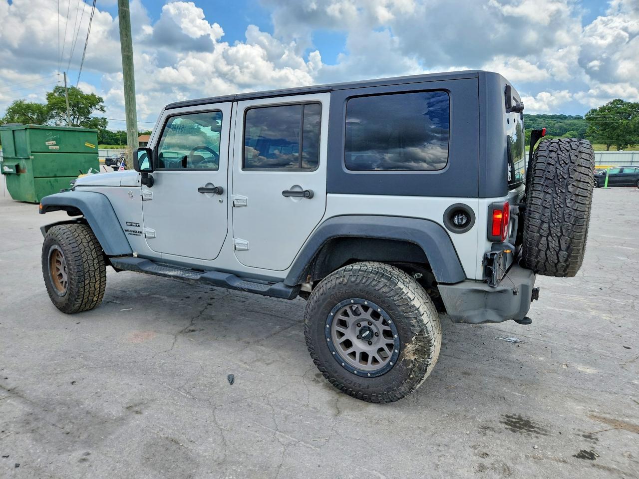 2010 Jeep Wrangler Unlimited Sport - Image 2