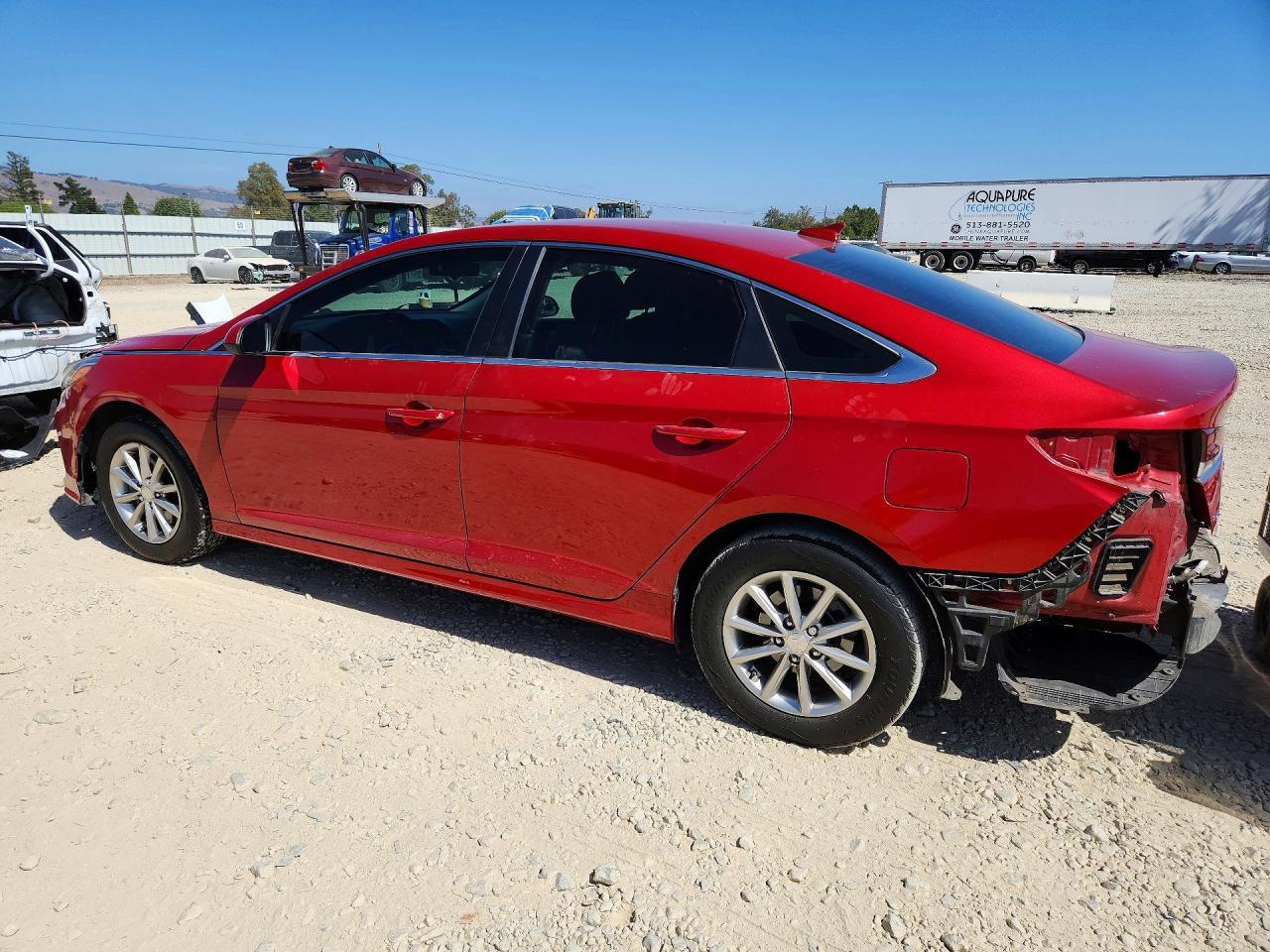 2018 Hyundai Sonata - Image 2