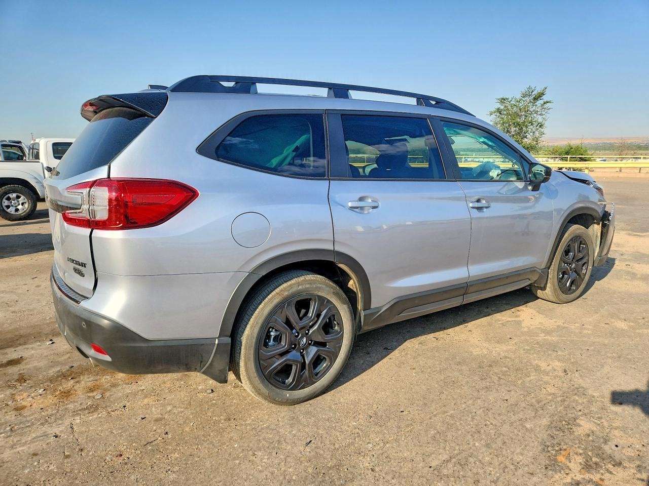 2025 Subaru Ascent Onyx Touring - Фото 3