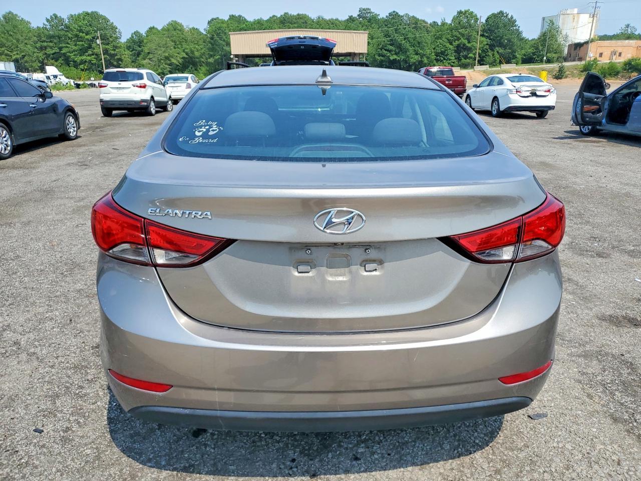 2016 Hyundai Elantra Value Edition - Фото 6