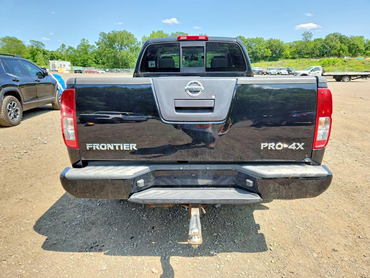 2011 Nissan Frontier Sv V6 - Фото 6