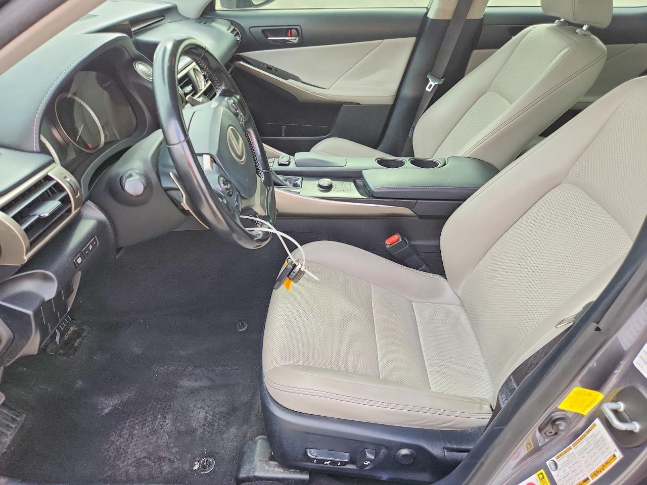 2016 Lexus Is 200T - Фото 7