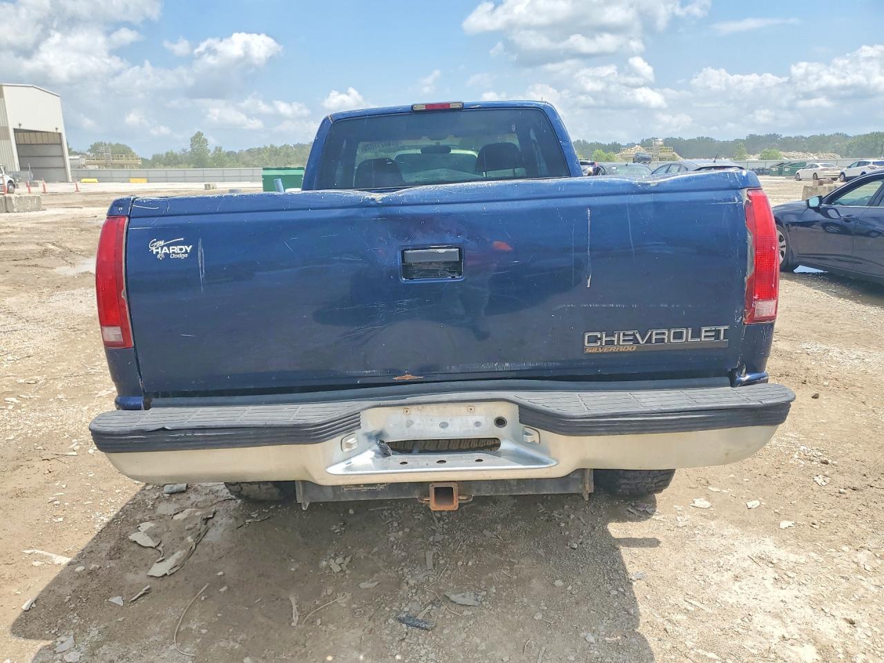 1998 Chevrolet Gmt-400 K2500 - Image 6