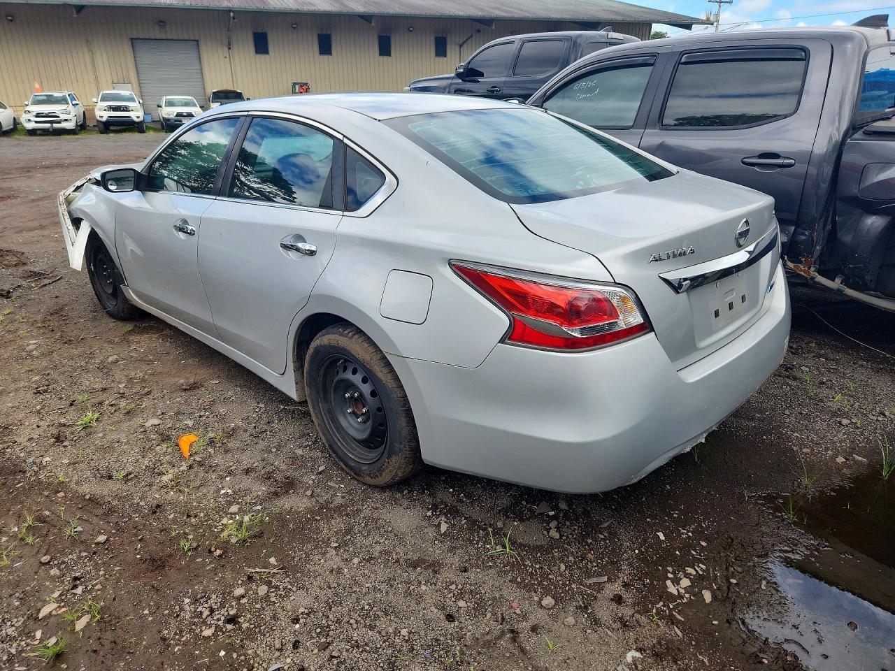 2014 Nissan Altima 2.5 - Image 2