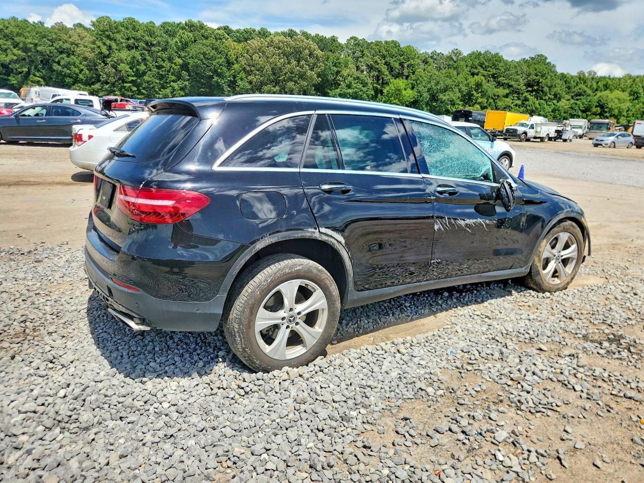 2018 Mercedes-Benz Glc 300 - Фото 3