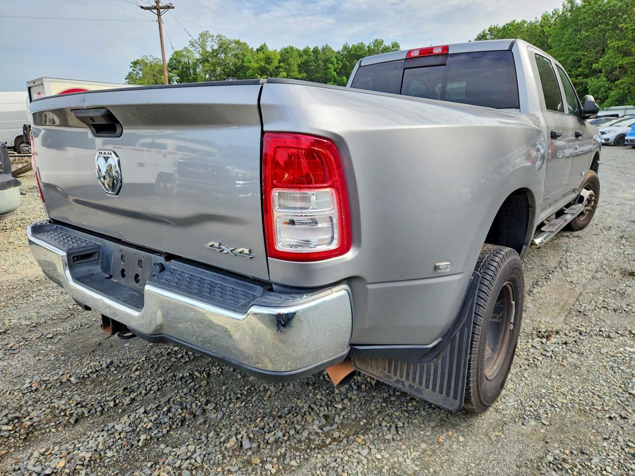 2019 Ram 3500 Tradesman - Фото 3