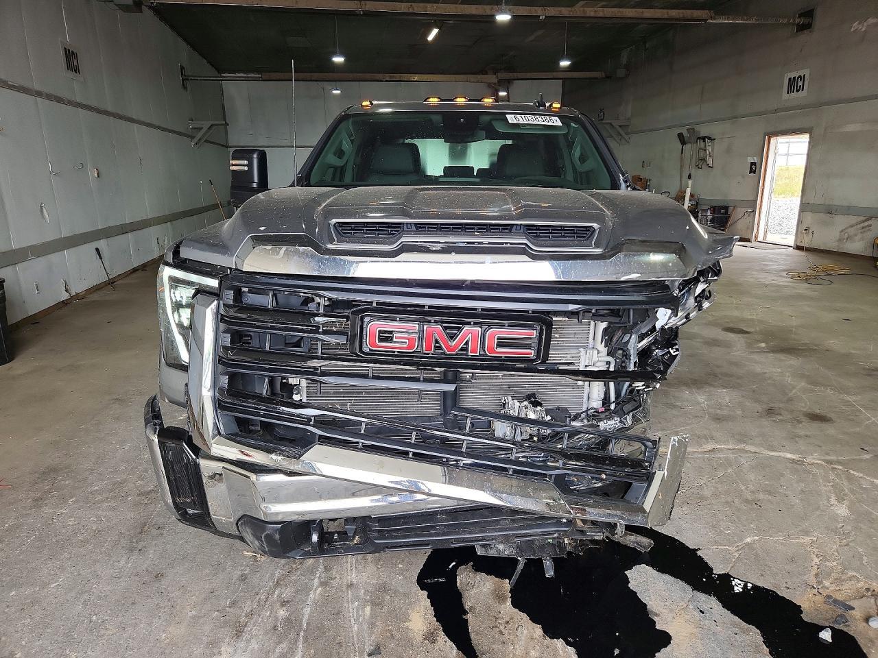 2026 GMC Sierra K3500 - Image 5