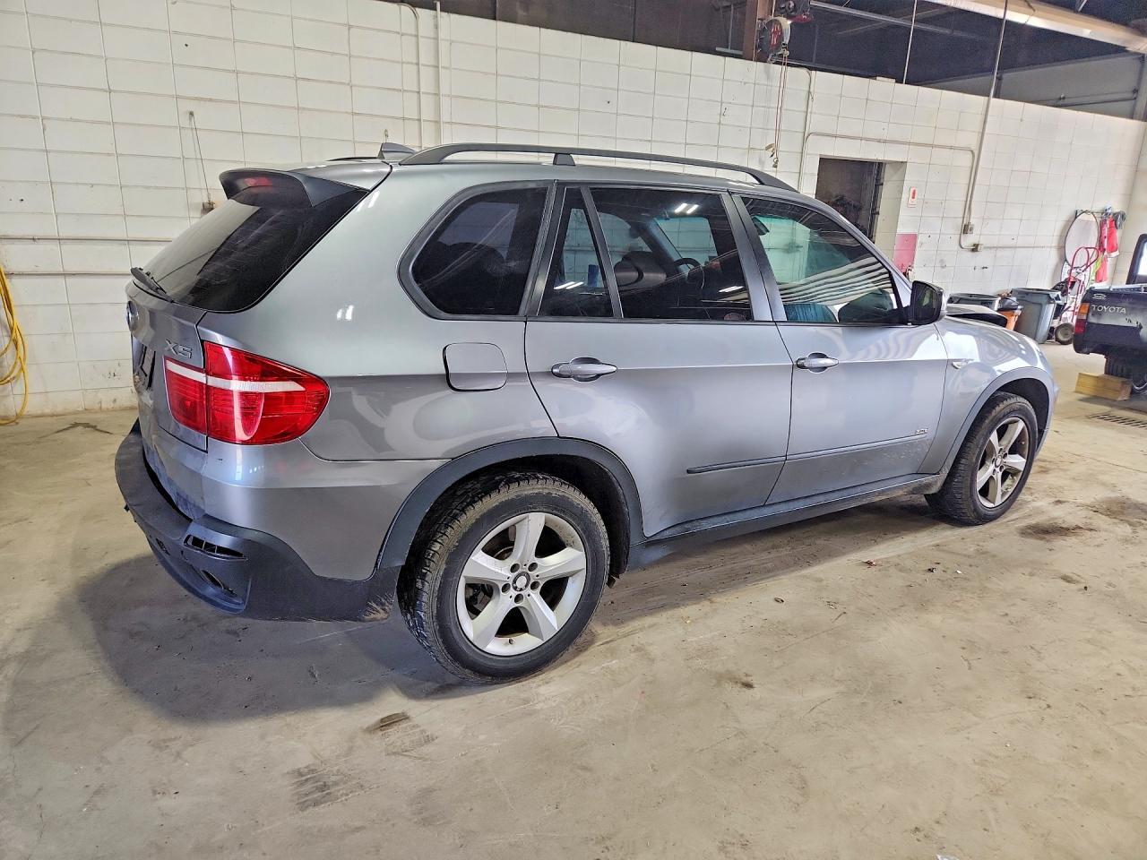 2008 BMW X5 3.0I - Фото 3