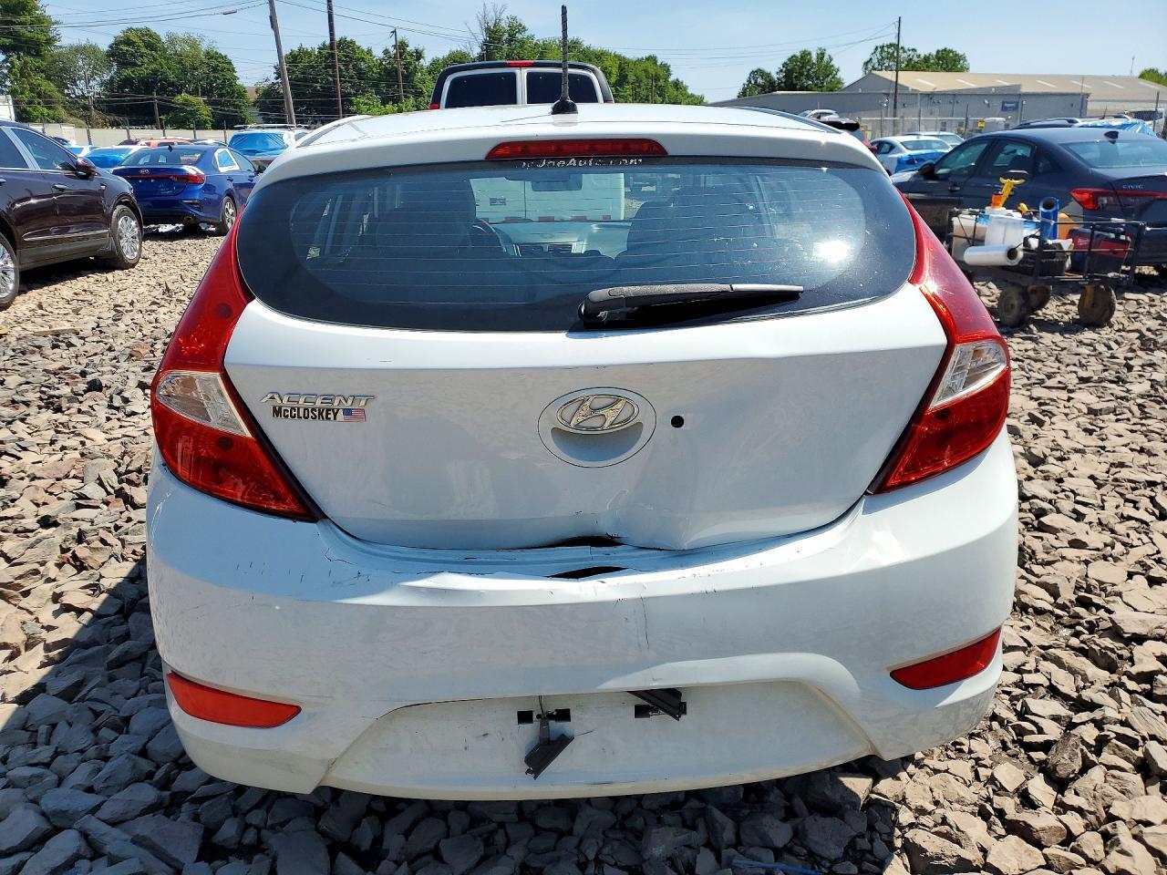 2017 Hyundai Accent Se - Image 6