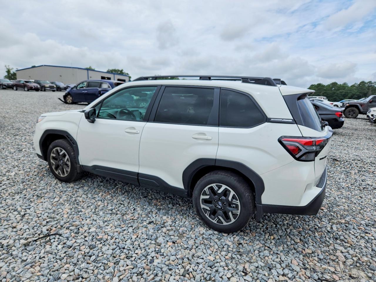 2026 Subaru Forester Premium - Фото 2