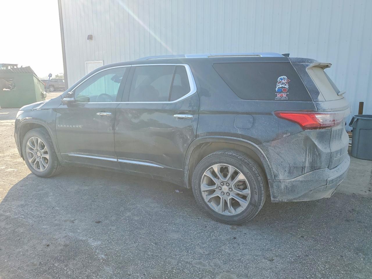 2018 Chevrolet Traverse Premier - Фото 2