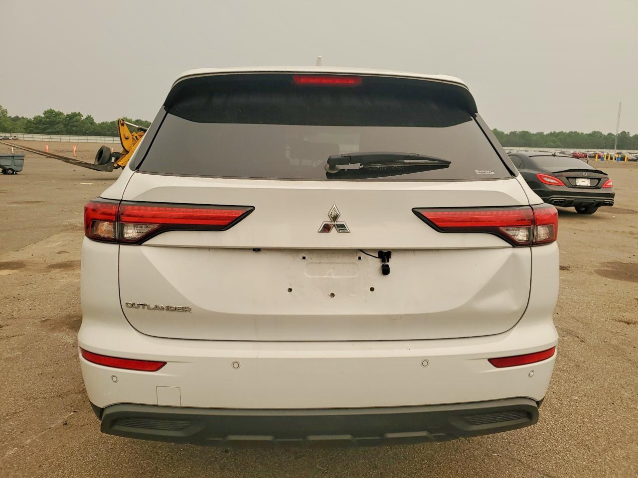 2022 Mitsubishi Outlander Es - Фото 6