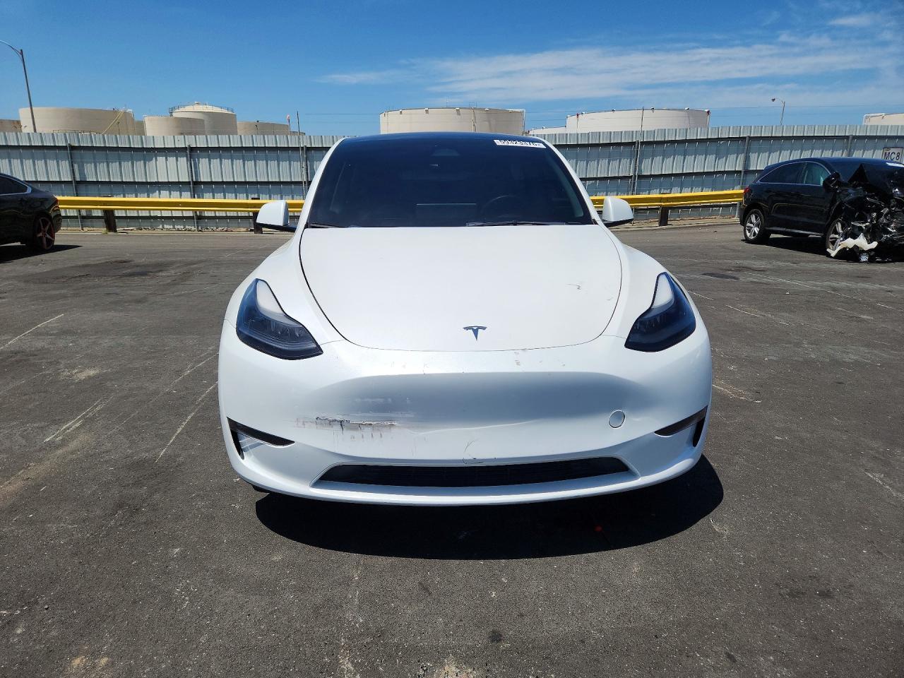 2023 Tesla Model Y - Image 5