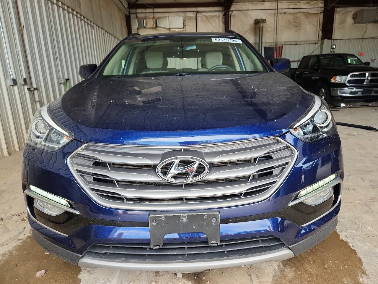 2017 Hyundai Santa Fe Sport 2.4L - Image 5