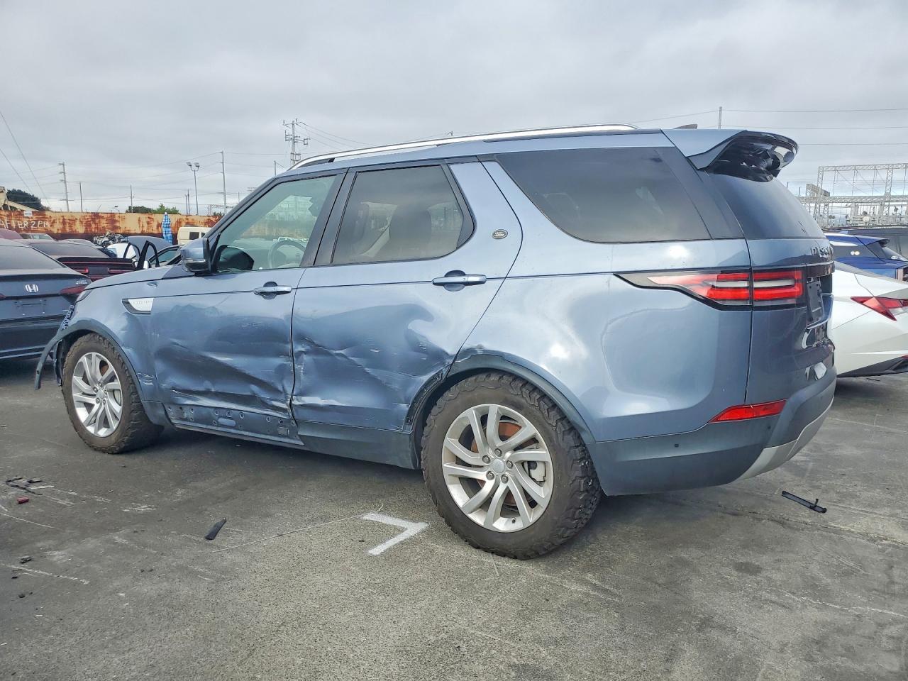2019 Land Rover Discovery Hse - Image 2