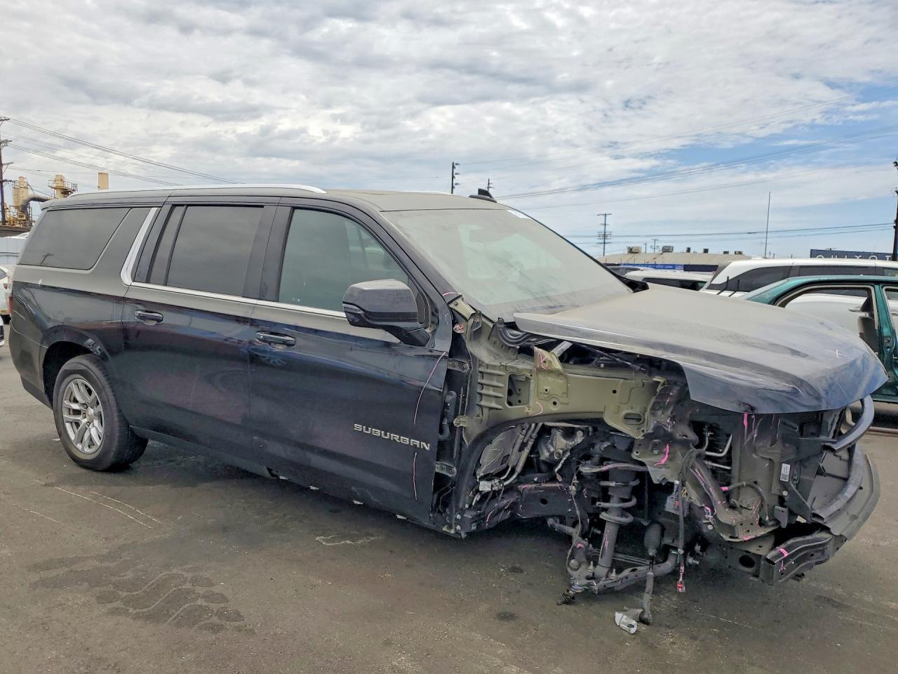 2024 Chevrolet Suburban C1500 Lt - Image 4