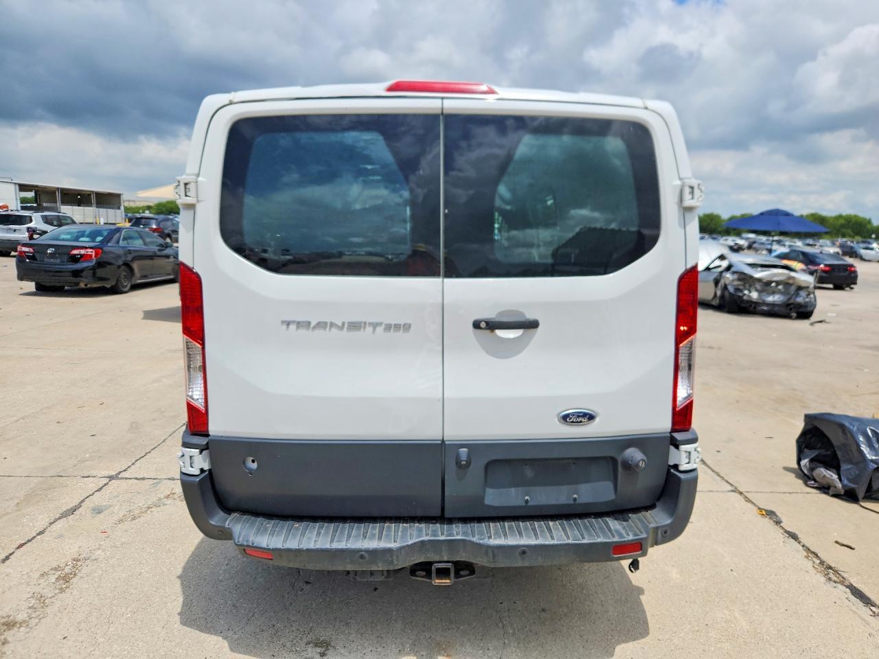 2018 Ford Transit T-350 - Image 6