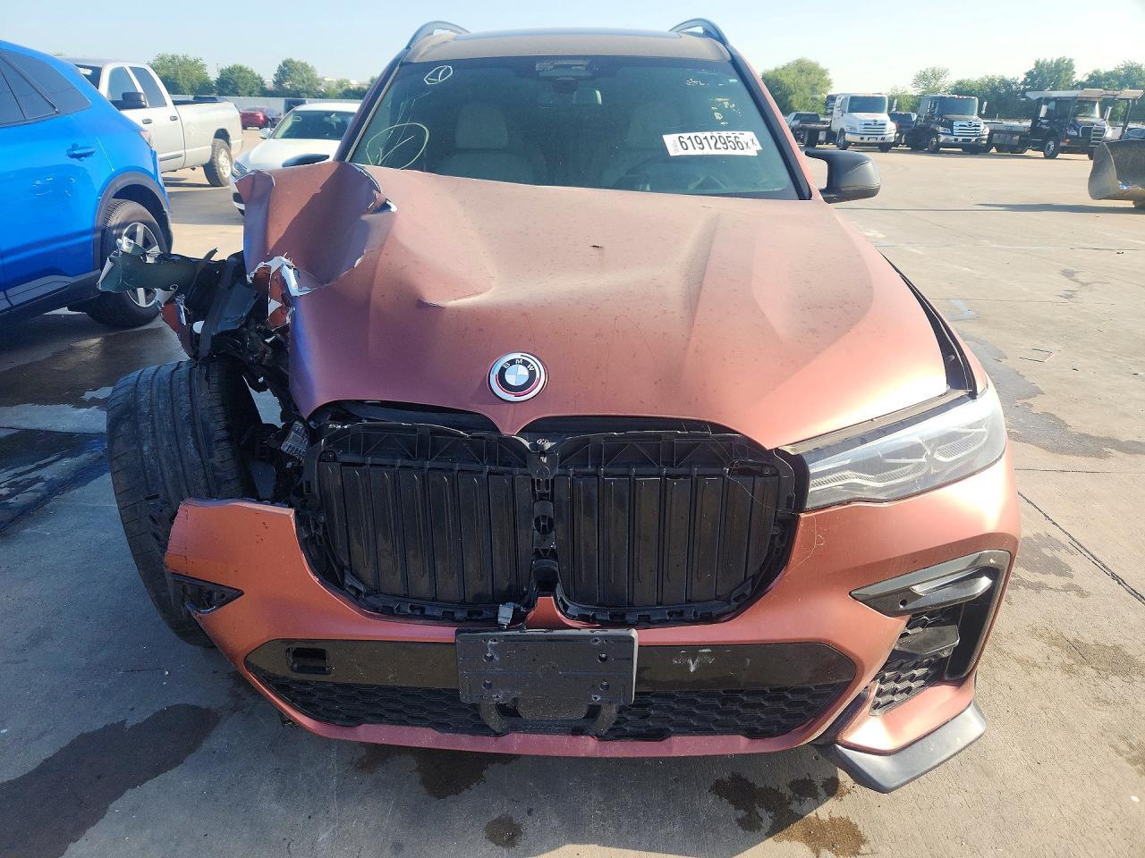 2020 BMW X7 xDrive40I - Фото 5