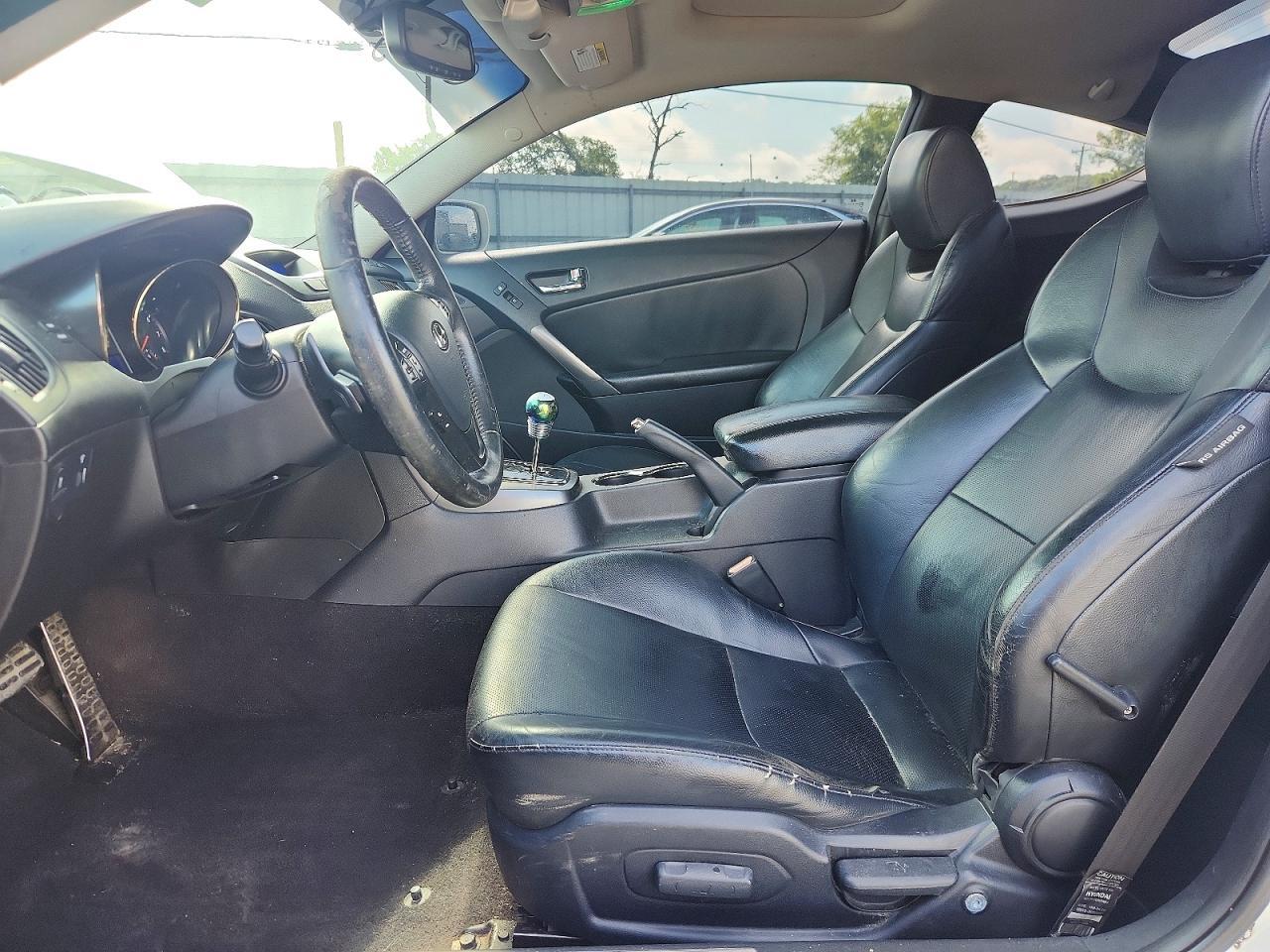 2011 Hyundai Genesis Coupe 3.8L - Image 7