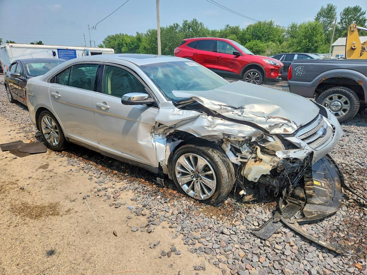 2010 Ford Taurus Limited - Фото 4