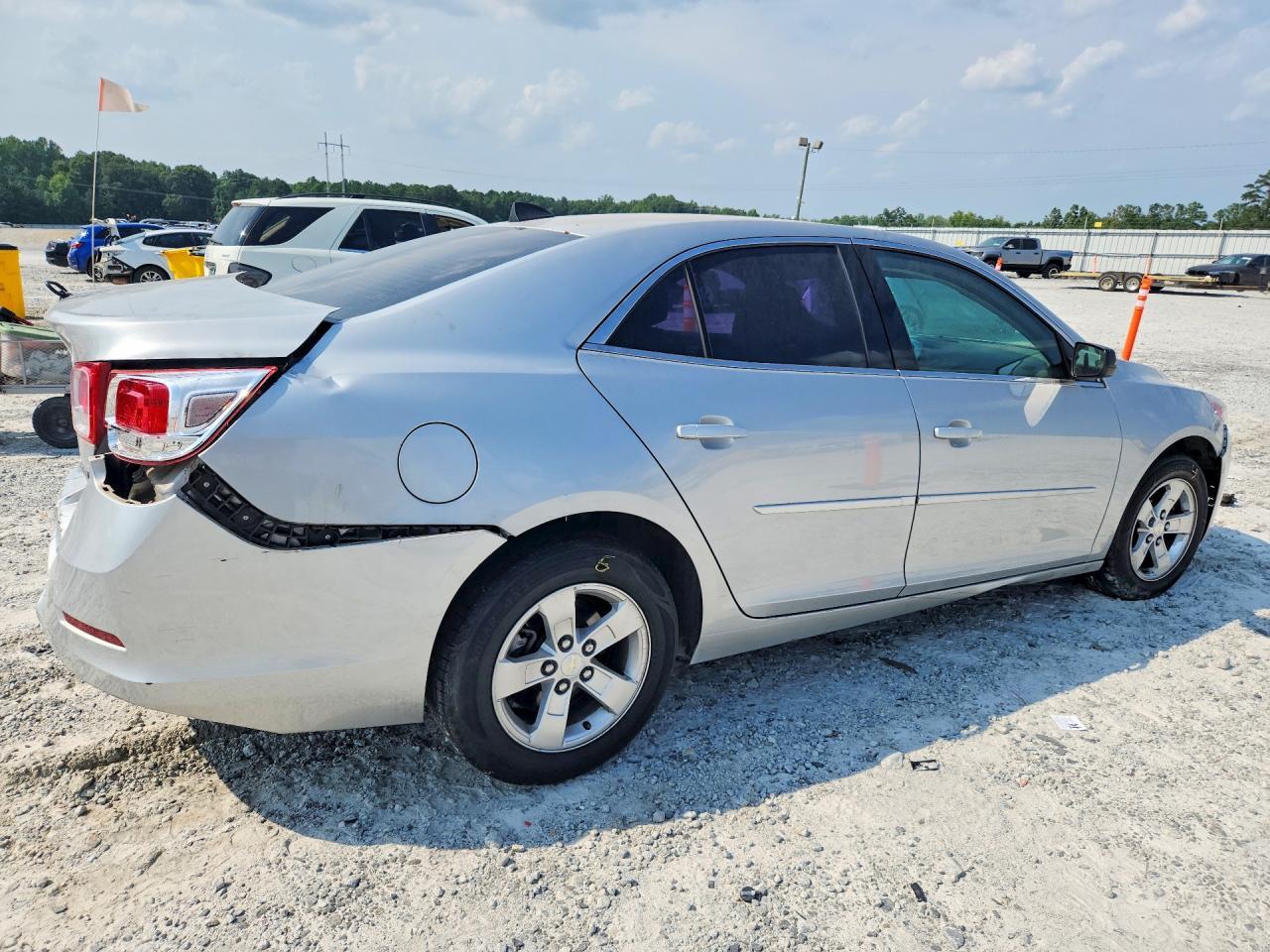 2013 Chevrolet Malibu Ls - Image 3
