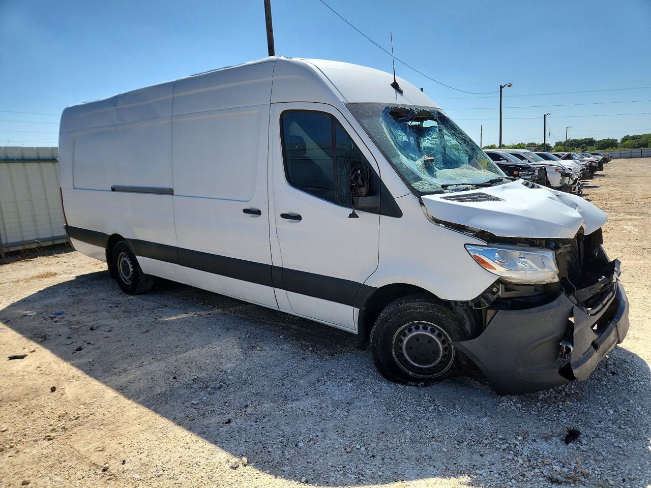 2022 Mercedes-Benz Sprinter 2500 - Image 4