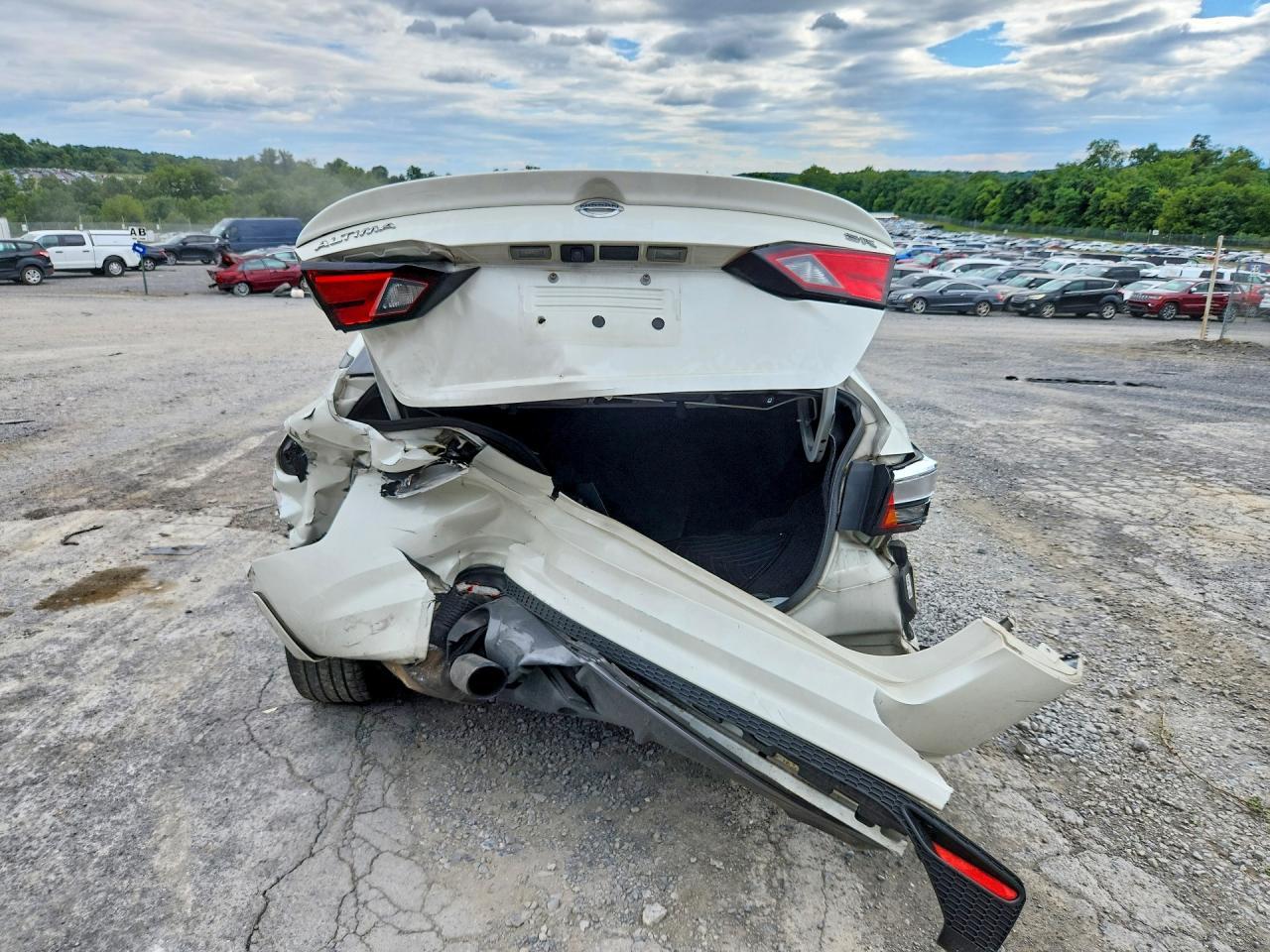 2019 Nissan Altima Sr - Image 6