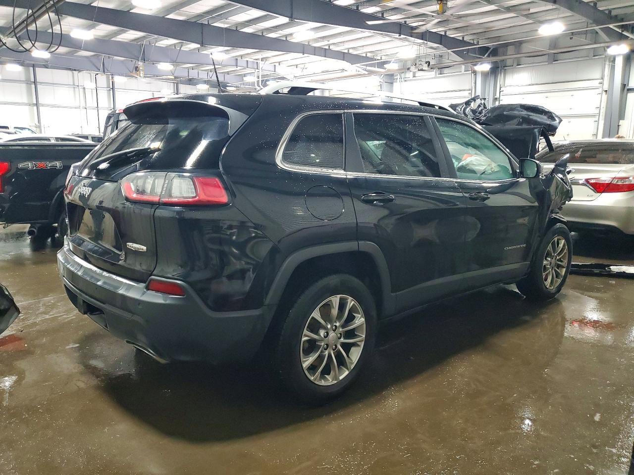 2019 Jeep Cherokee Latitude Plus - Фото 3