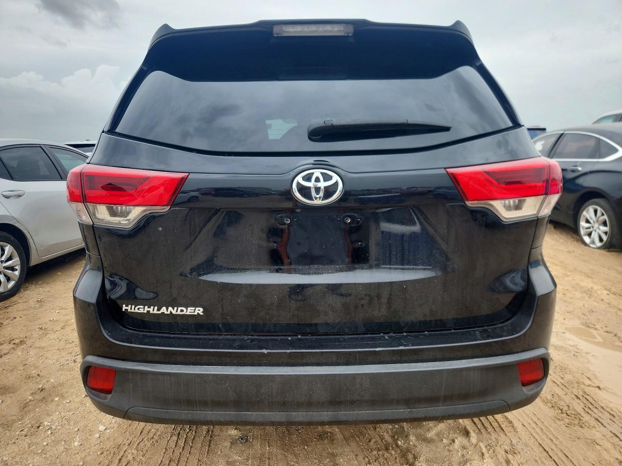 2018 Toyota Highlander Le - Фото 6
