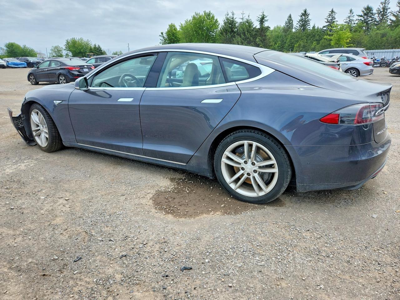 2015 Tesla Model S 85D - Фото 2
