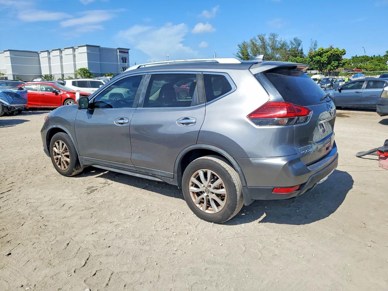 2017 Nissan Rogue Sv - Фото 2