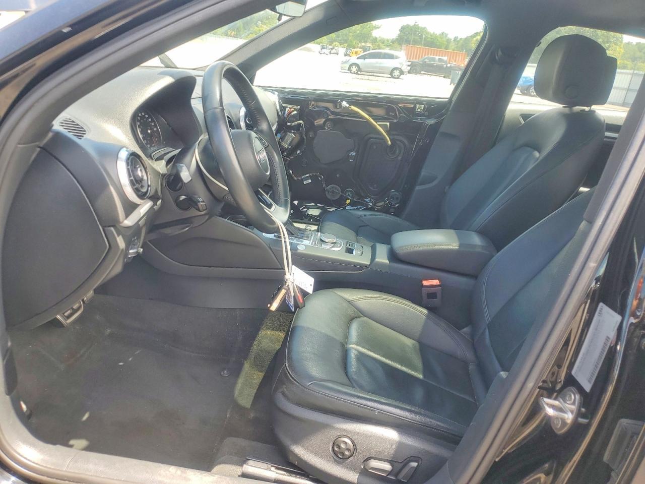 2018 Audi A3 Premium - Фото 7