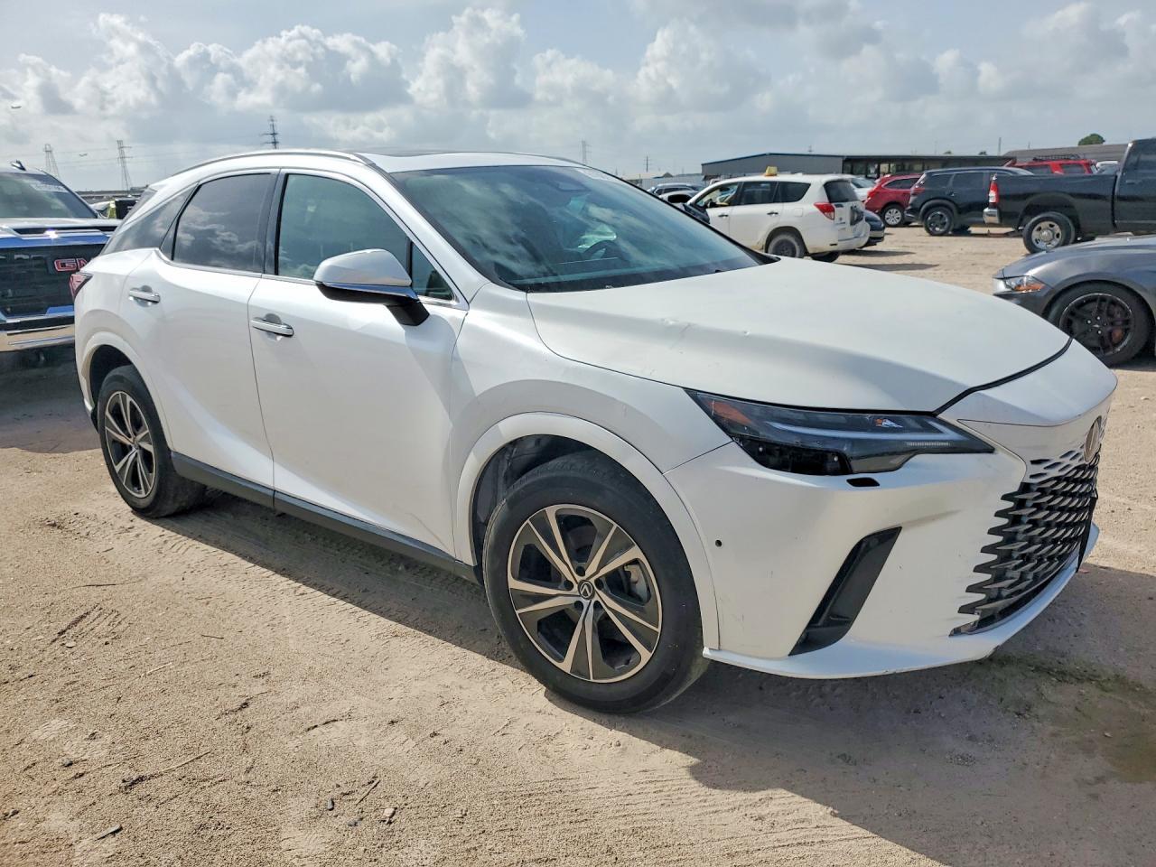 2023 Lexus Rx 350 Premium - Image 4