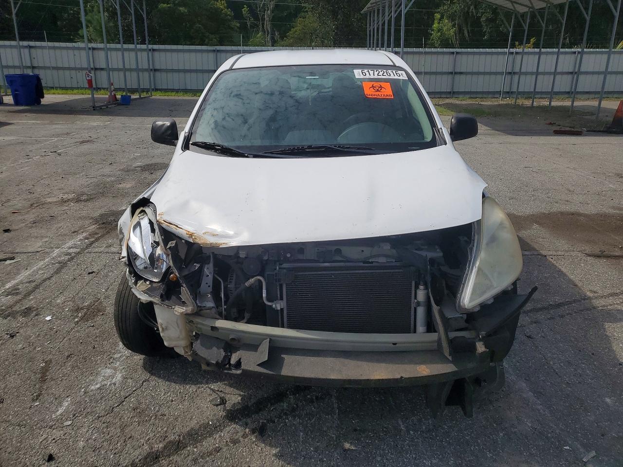 2013 Nissan Versa 1.6 S - Фото 5