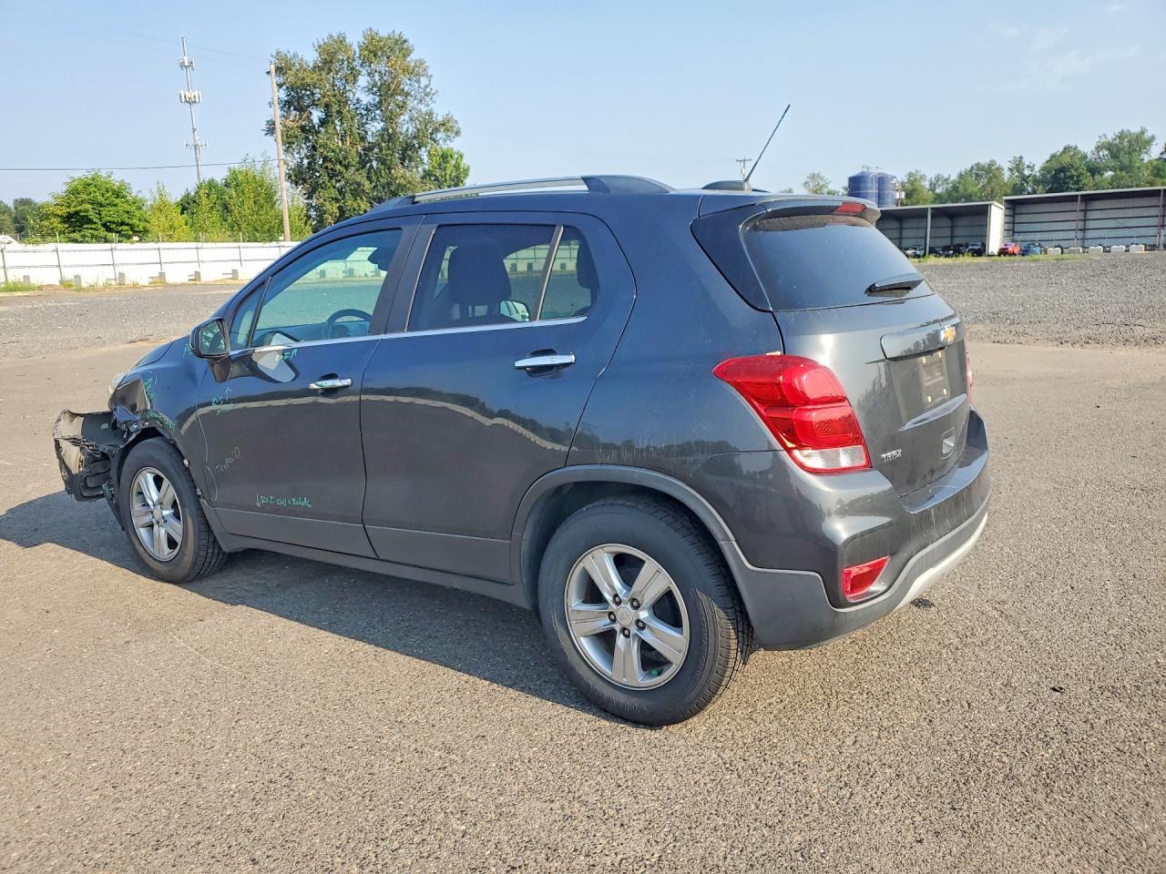 2018 Chevrolet Trax 1Lt - Image 2