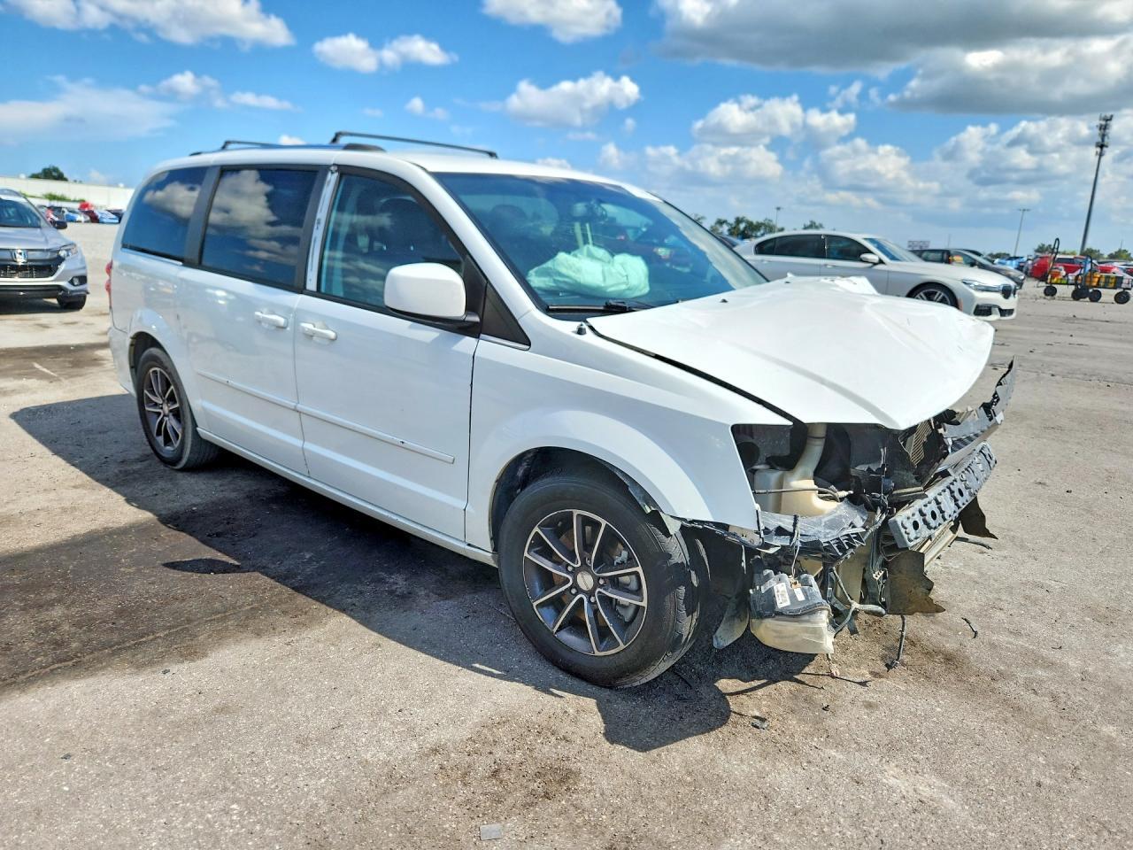2017 Dodge Grand Caravan Sxt - Фото 4