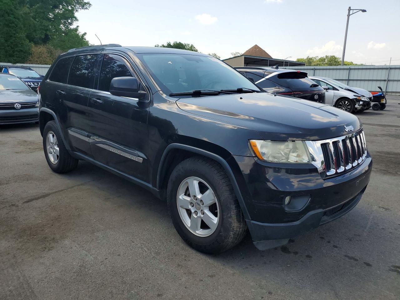 2011 Jeep Grand Cherokee Laredo - Image 4