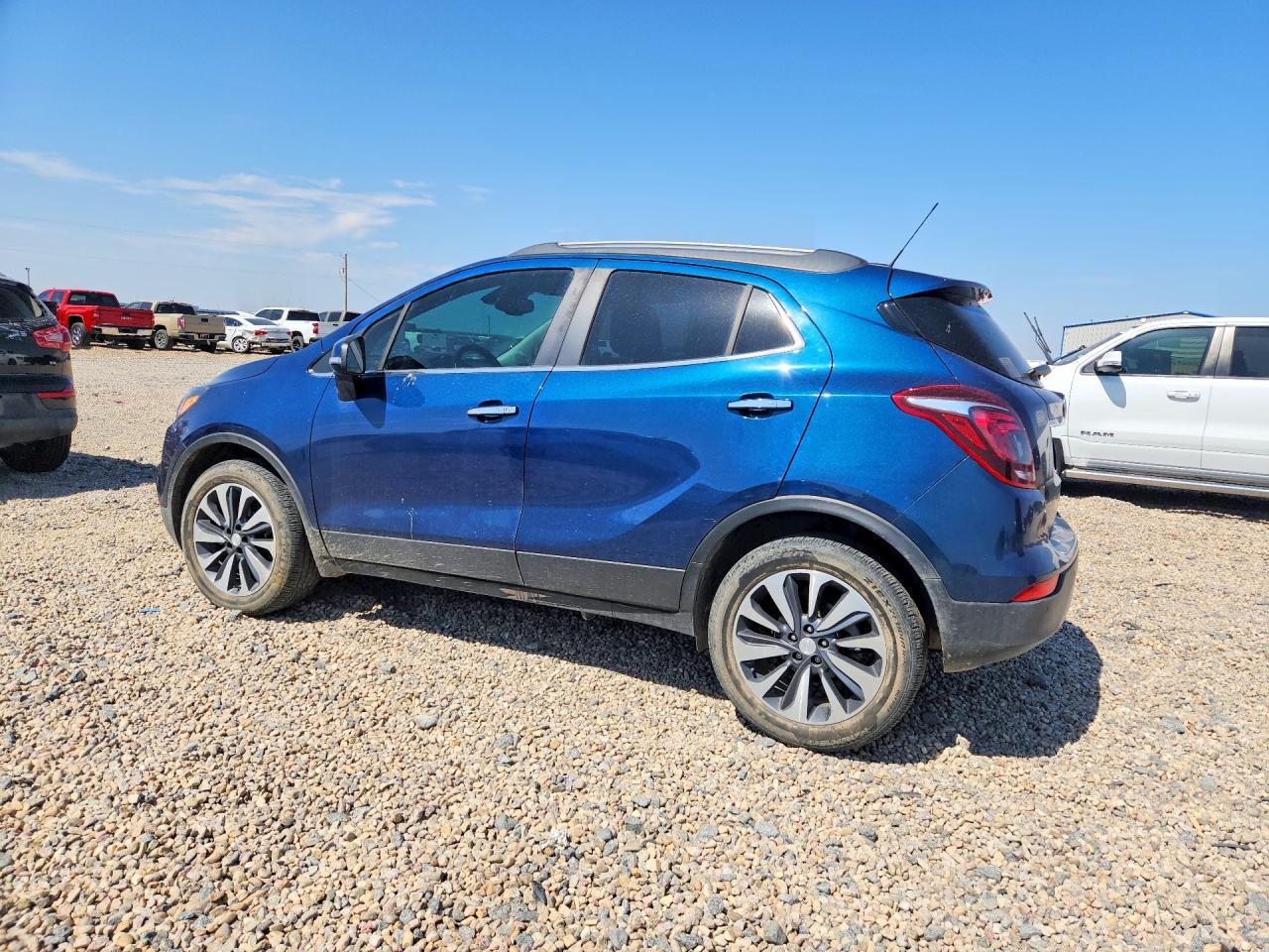 2020 Buick Encore Essence - Image 2